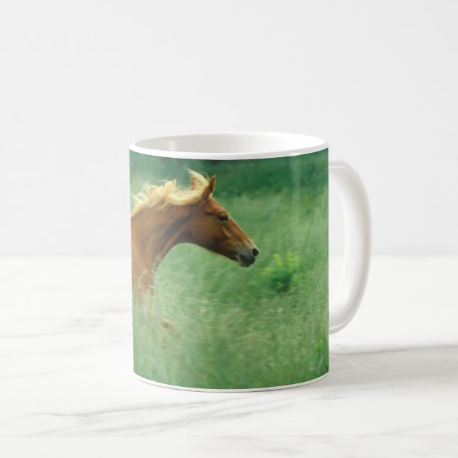 Mug Un Jeune Stallion Traverse Le Milieu (Devant droit)