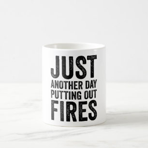 Mug Un Jour De Plus Pour Éliminer Les Incendies