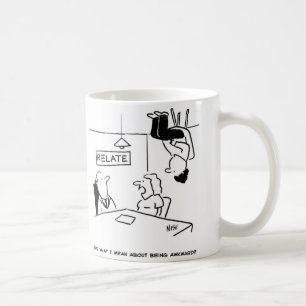 Mug Un mari maladroit assis au plafond. Drôle