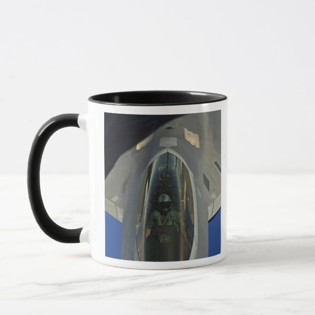 Mug Un Raptor F-22 reçoit du carburant d'un KC-135 (Gauche)