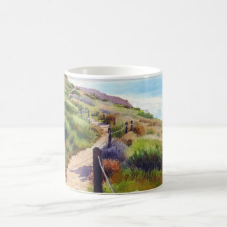 Mug Un sentier pittoresque dans le parc d'état de Torr