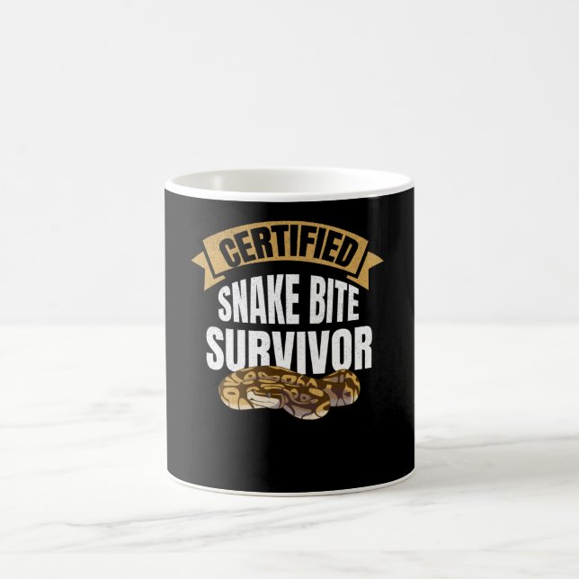 Mug Un survivant de serpent obtiendra des cadeaux de r (Centre)