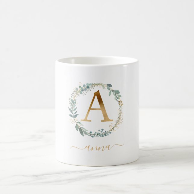Mug Une couronne feuilletée monogramme spécifique au c (Centre)