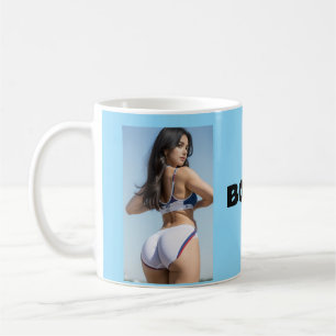 MUG UNE GRANDE FILLE BOTTTOMÉE 'BOTTOMS UP ! ' BOUGIE 