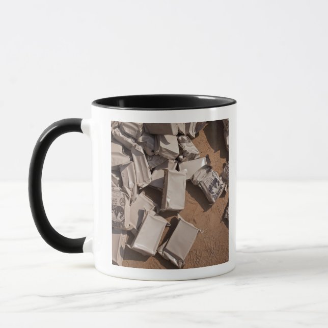 Mug Une pile de repas prêts à manger (Gauche)
