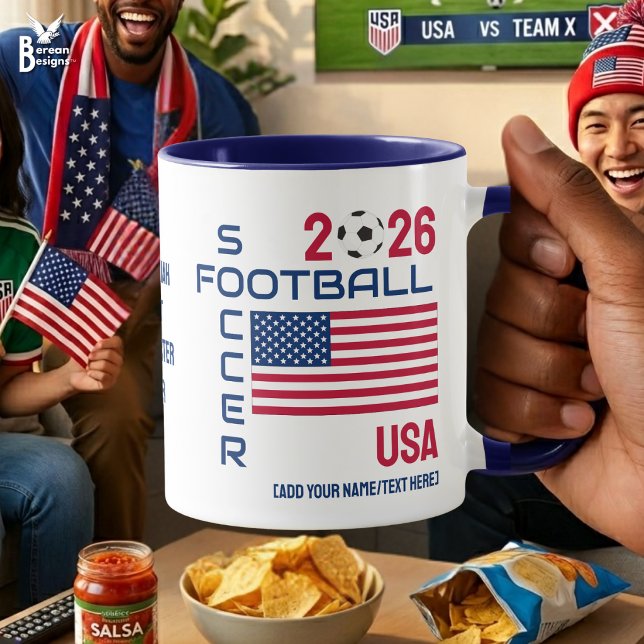 Mug US Soccer Custom 2026 TOUTE ANNÉE (Patriotic USA SOCCER 2026 flag mug for World soccer fans. Customizable name, year and text.)