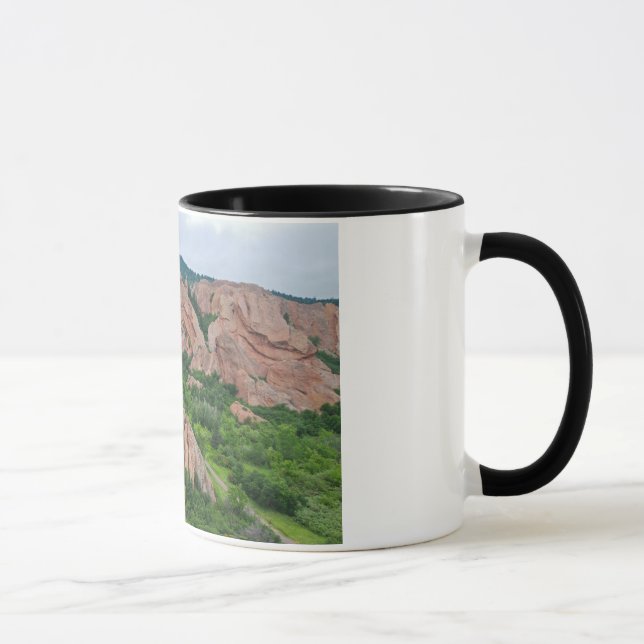 Mug Vallée et formations rocheuses à Roxborough (Droite)