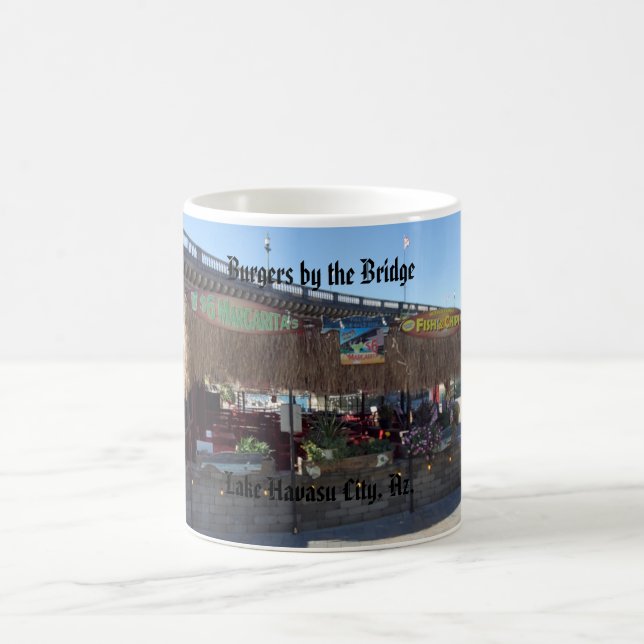 Mug Village anglais, Lake Havasu City, Az. (Centre)