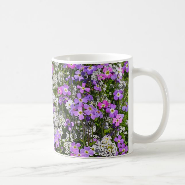 Mug Violette violette et fleurs de printemps blanches (Droite)