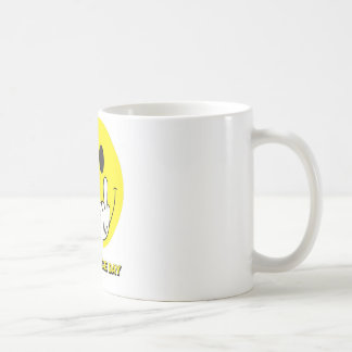 Mug visage donnant le doigt