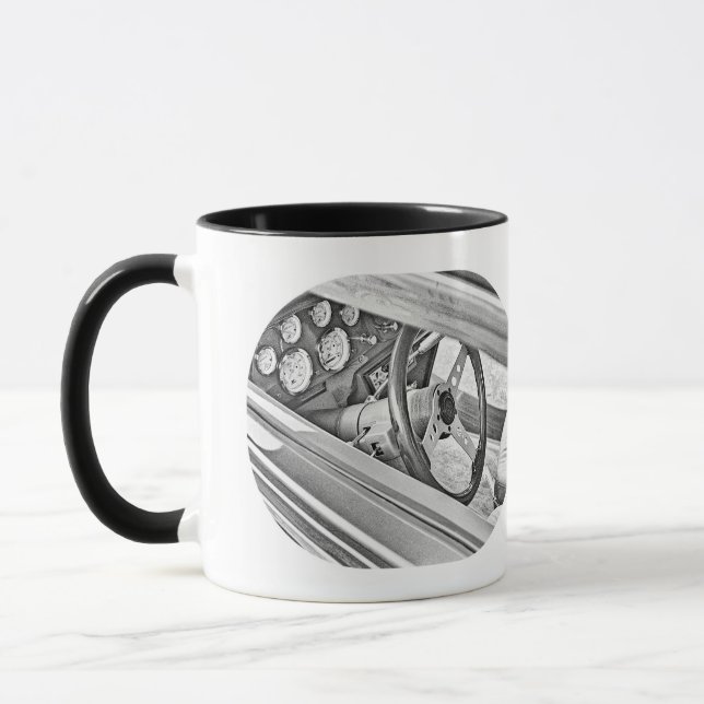 Mug Vue classique de voiture dans la fenêtre du conduc (Gauche)