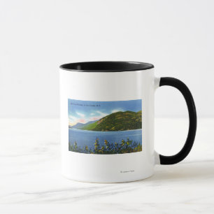 Mug Vue de lac de montagne de saut de cerfs communs