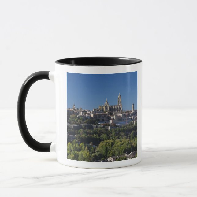 Mug Vue dégagée sur la ville avec la cathédrale de Ség (Gauche)
