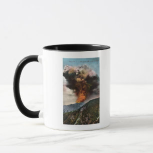 Mug Vue d'incendie de forêt en montagnes