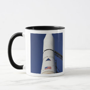 Mug Vue du cône avant de la fusée Delta IV
