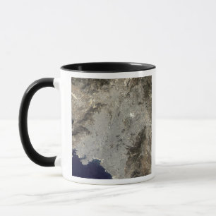 Mug vue satellite de Vrai-couleur d'Athènes central