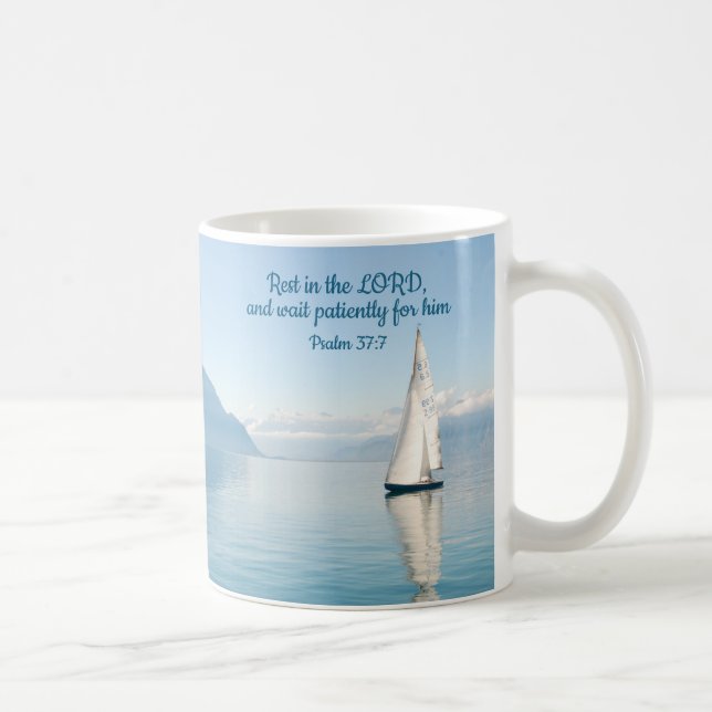 Mug Yacht sur eaux calmes (Droite)