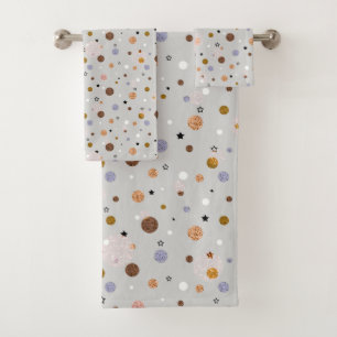 Multicolored polka dots on grey. bath towel set