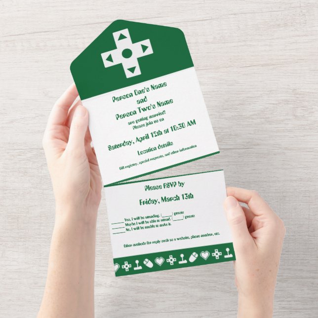 Multiplayer Mode in Green All In One Invitation (Tearaway)