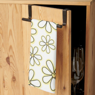 Multiple Large White Yellow Daisy Floral Pattern Kitchen Towel