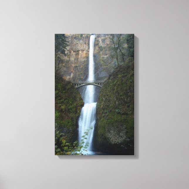Multnomah Falls Canvas Print (Front)