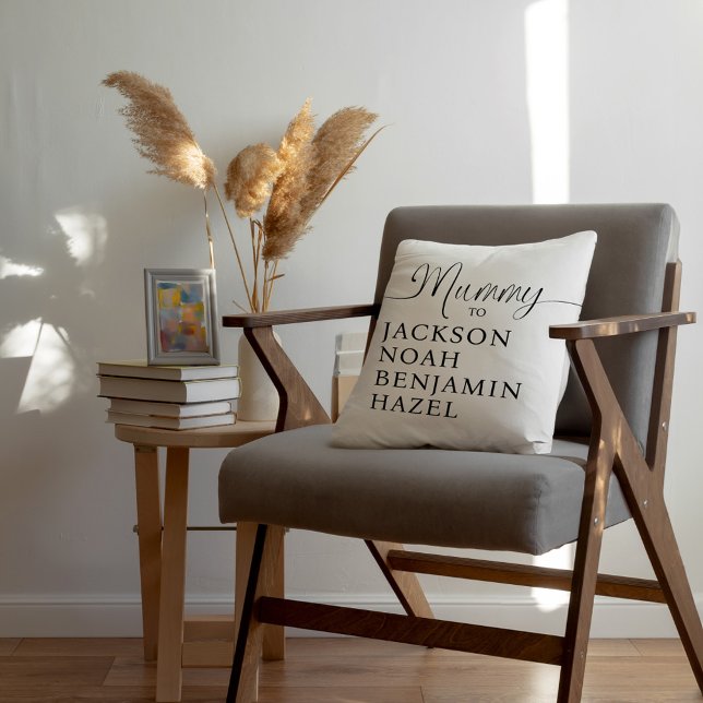 Mummy Script Personalized Kids Names Mother's Day Throw Pillow (Mummy Script Personalized Kids Names Mother's Day Throw Pillow)