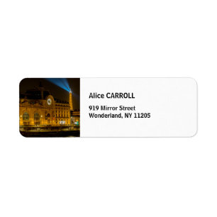 Musée d'Orsay à Paris la nuit