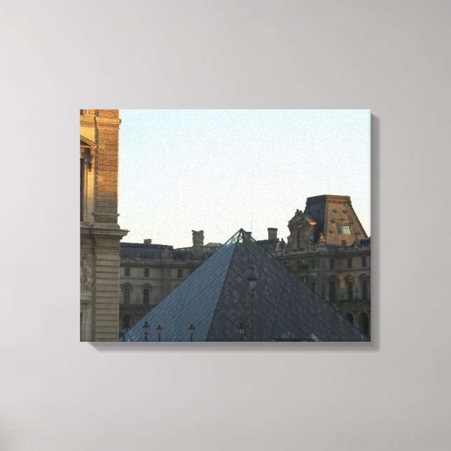 Musee du Louvre Canvas Print (Front)