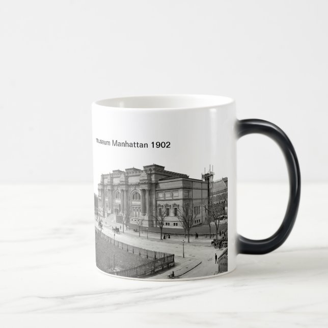 museum Manhattan  Mug (Right)