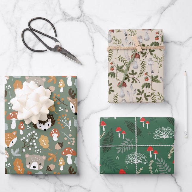 Mushroom Christmas wrapping paper fungi forest (Front)