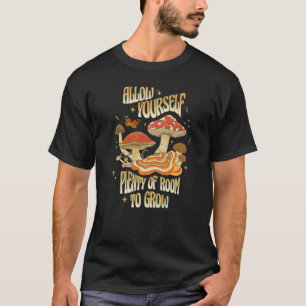 Mushroom Cottagecore 60s 70s Hippie Trippy Groovy T-Shirt