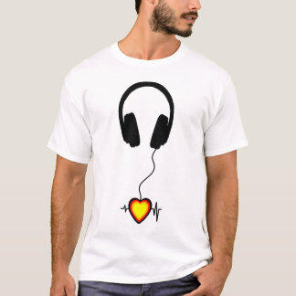 music beats love T-Shirt