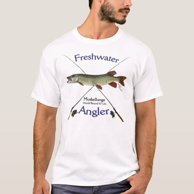 Muskellunge Freshwater angler fishing Tshirt. T-Shirt (Front)