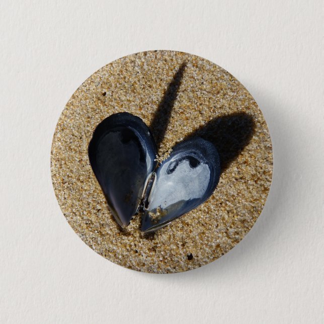 mussel heart 2 inch round button (Front)