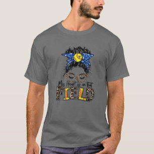 My Heart Is On That Field Softball Messy Bun Softb T-Shirt