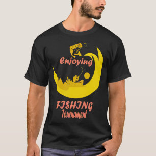 My Mom needs a Fishing Trip. For the Fishing Mom i T-Shirt