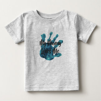my nanny loves me8 baby T-Shirt