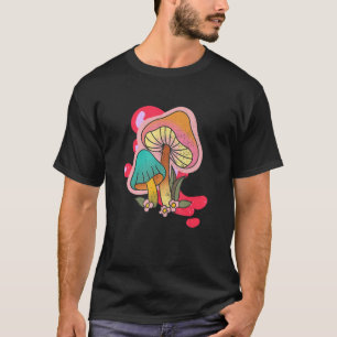 Mycologists Foraging Mushrooms Hunting Mushroom    T-Shirt