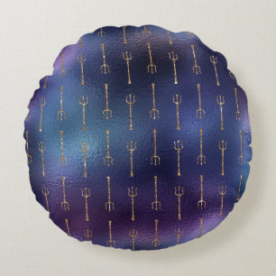 Mystical Dark Mermaid Scales & Ocean Trident illow Round Pillow