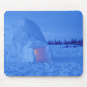 NA, Canada, Manitoba, Churchill. Arctic igloo Mouse Pad