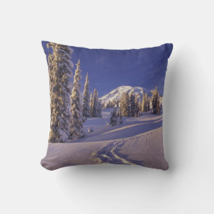 NA, USA, Washington, Mt. Rainier NP, Snowshoe Throw Pillow