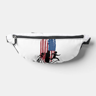 naevepuckerq fanny pack