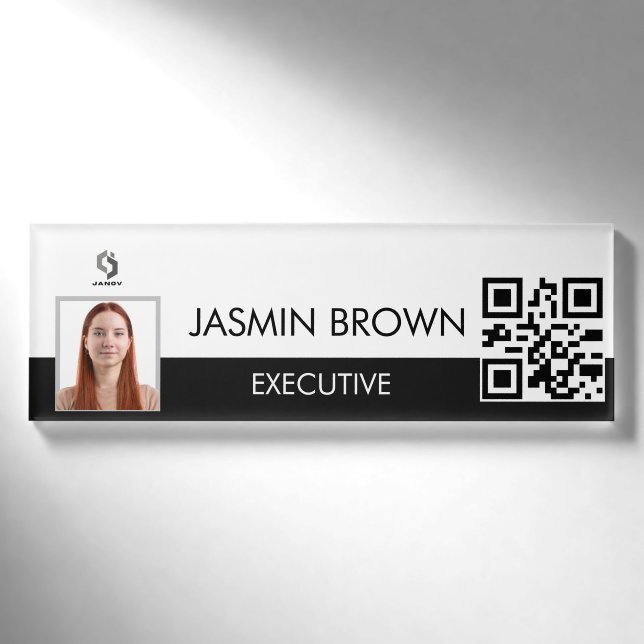 Name Badge Card & Custom QR Code  Name Tag (Front)