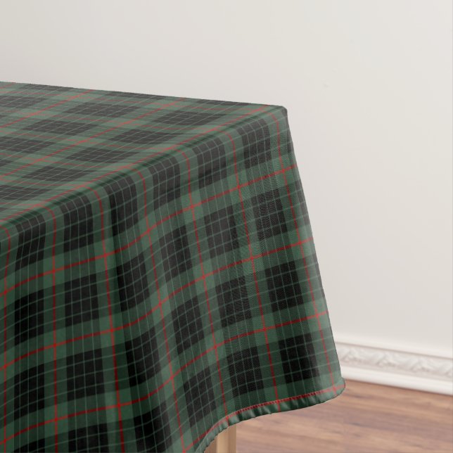 Nappe Clan Gunn Dark Green et Black Scottish Tartan (In Situ)