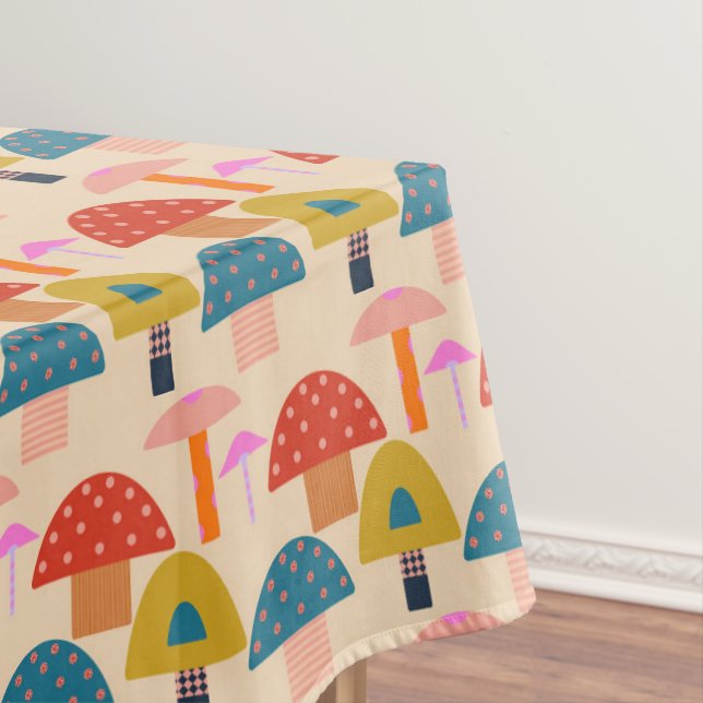 Nappe Colorful cute mushrooms (In Situ)