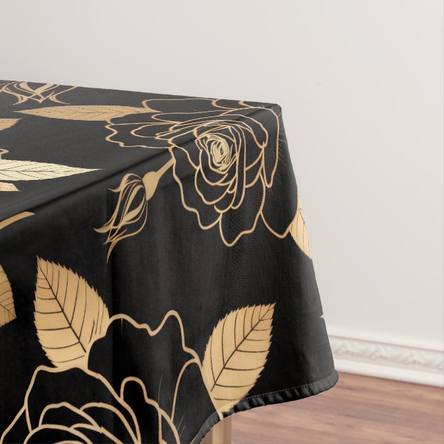 Nappe Composition de rose et de bourgeon frappante  (In Situ)