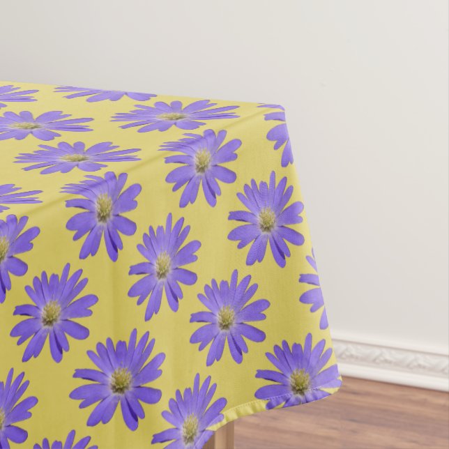 Nappe De Faisceau Violet Fleurs De Faisée Nappe (In Situ)