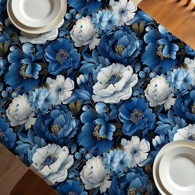 Nappe Décorative Florale en Ivoire Bleu Moderne (Modern Blue Ivory Floral Decorative Tablecloth)