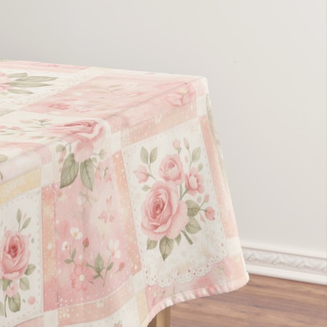 Nappe Girly Rustic Pink Quilt Floral Patchwork Pattern (In Situ)