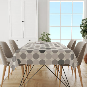 Nappe grise scandinave invitante pour un repas mém